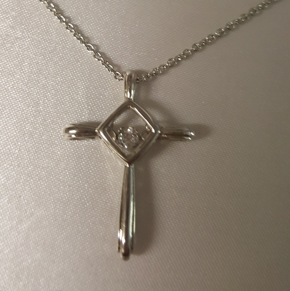 Silver cross necklace